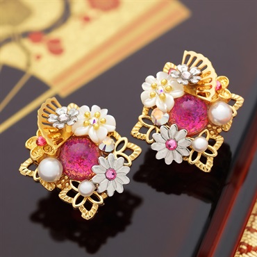 秋♪︎紅葉ダイヤ型手染めペイント⭐ゴールドツイストメタルリング⭐サージカピアスル JewelryKyoto onlinestore レッド系 ｜ レッド系