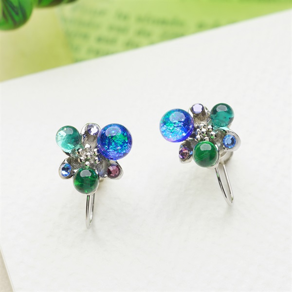 ayk✳︎regolith butterfly pea teaピアス アレキサンドライト K18ピアス(クレサンベール/蝶モチーフ