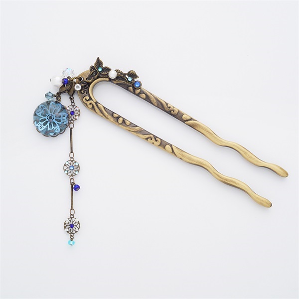 月明かりと桔梗