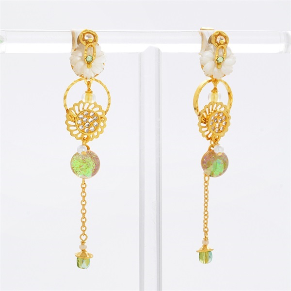 JewelryKyoto onlinestore ピアス ｜ 黄色のマーガレット［ピアス