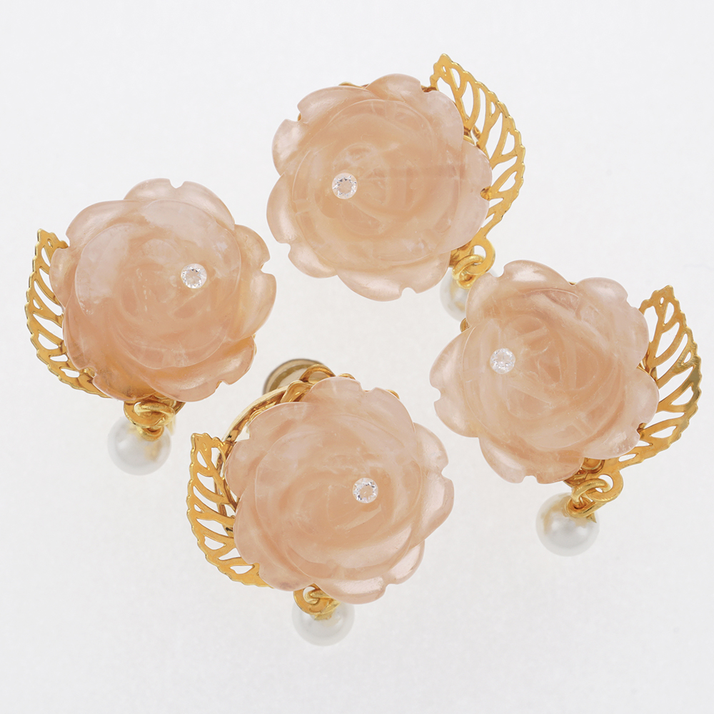 ひよこ☆薔薇のイヤリング☆しずく♪ロザフィ ひよこ様専用☆薔薇のイヤリング☆しずく♪ロザフィ 作家作品紹介 | 日本